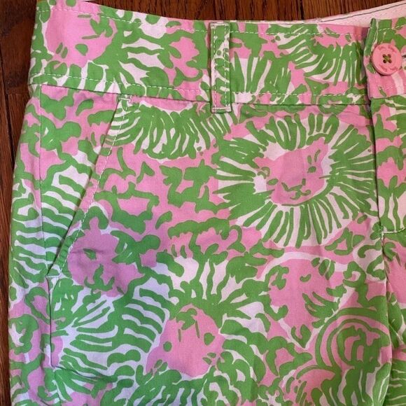 LILLY Pulitzer pink and green Callahan shorts - Picture 4 of 9